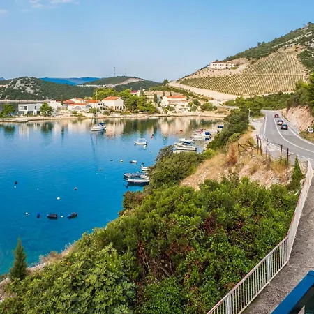 Cozy In With Wifi * Klek