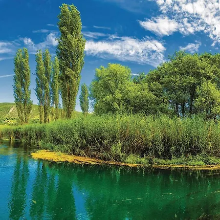 Cozy In With Wifi Apartament