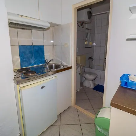 Apartment In With Kitchenette